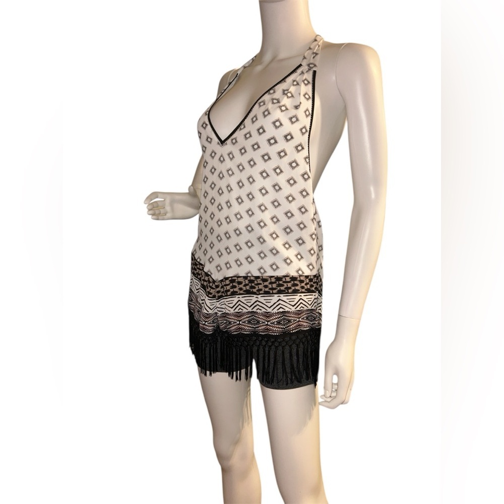 White House Black
Market Halter Tank Top
Women Small
